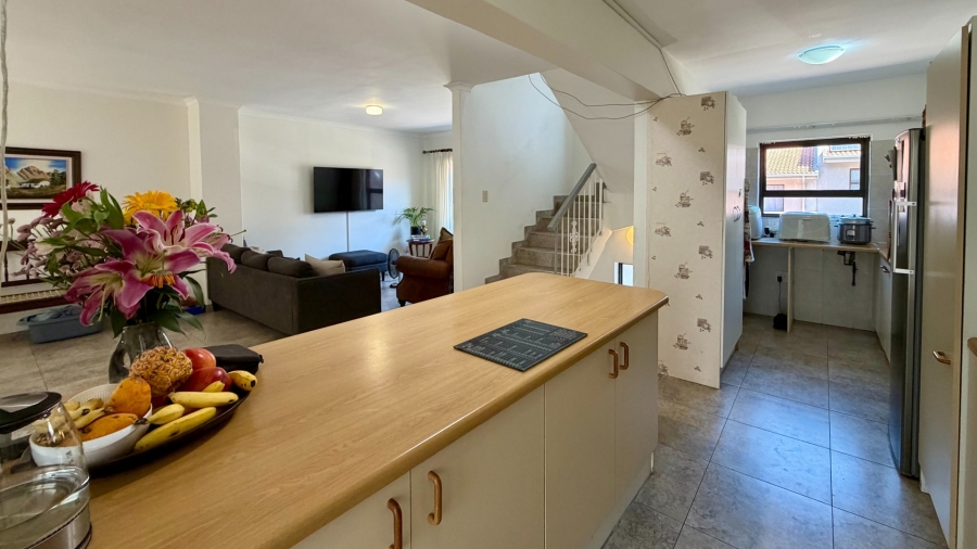 3 Bedroom Property for Sale in Worlds View Western Cape